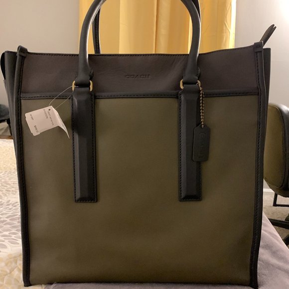 NWT Coach Legacy Leather Tote Bag - Picture 3 of 5